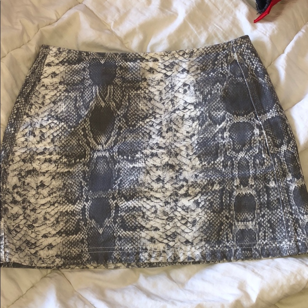 Snakeskin print Skirt
